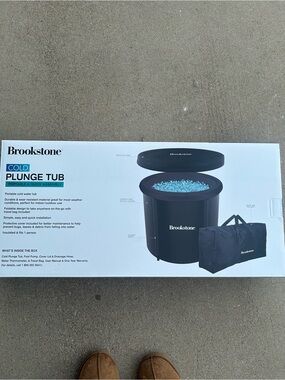 Brookstone Portable Cold Plunge Tub in Black with Carry Bag